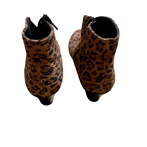 Munro American Robyn Suede Leopard Print Booties Size 8.5 - Picture 5 of 8